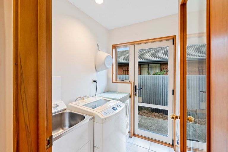 Photo of property in 70a Colman Avenue, Sockburn, Christchurch, 8042