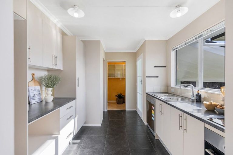 Photo of property in 21 Paradise Place, Milson, Palmerston North, 4414