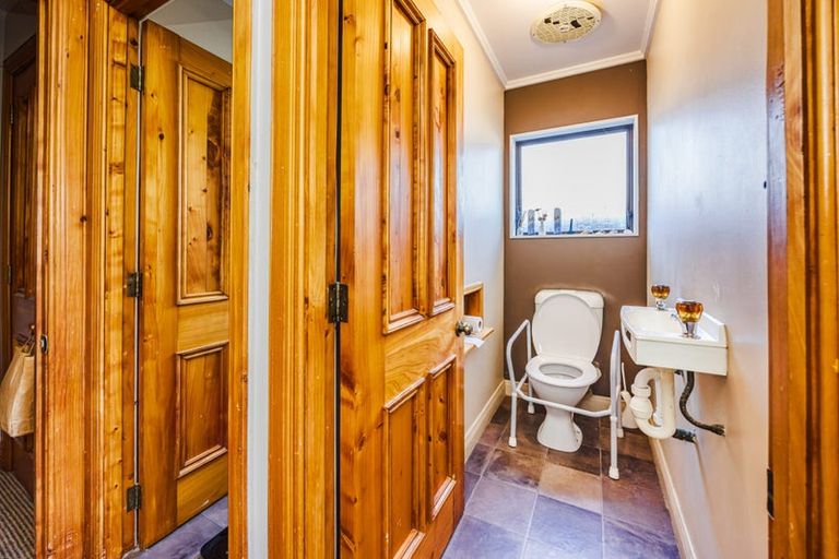 Photo of property in 9 Samara Place, Clendon Park, Auckland, 2103