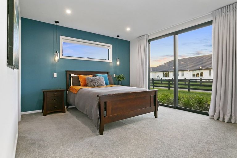 Photo of property in 17 Mike Smith Drive, Cambridge, 3434