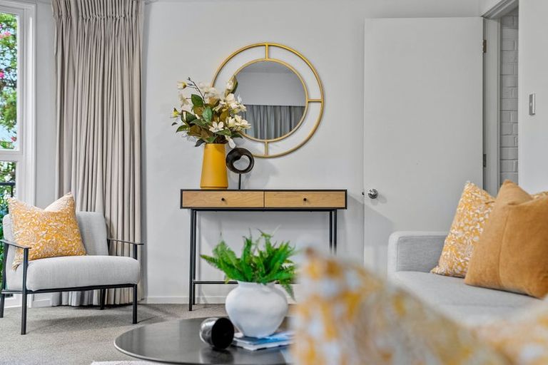 Photo of property in 21 Hastings Road, Mairangi Bay, Auckland, 0630