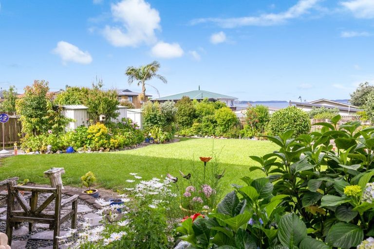 Photo of property in 4 Kotuku Place, Snells Beach, 0920
