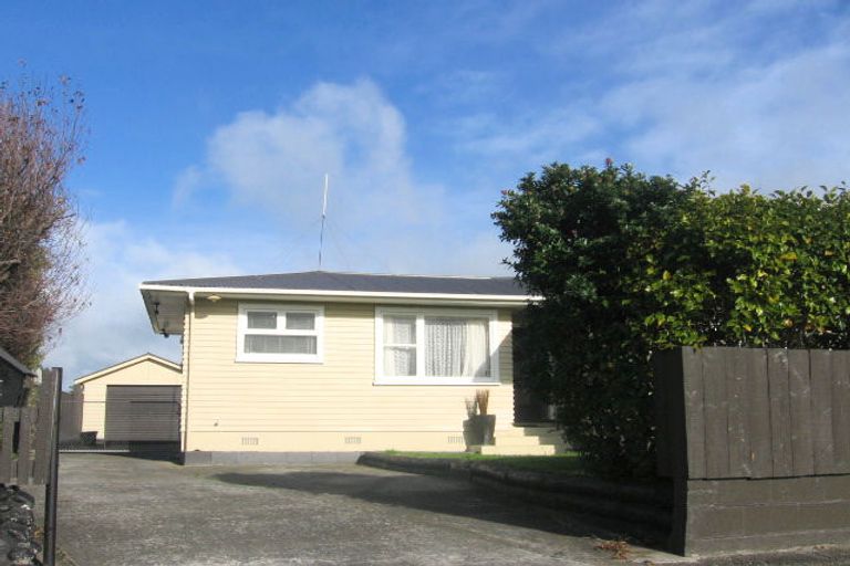 Photo of property in 24 Stephens Crescent, Highbury, Palmerston North, 4412