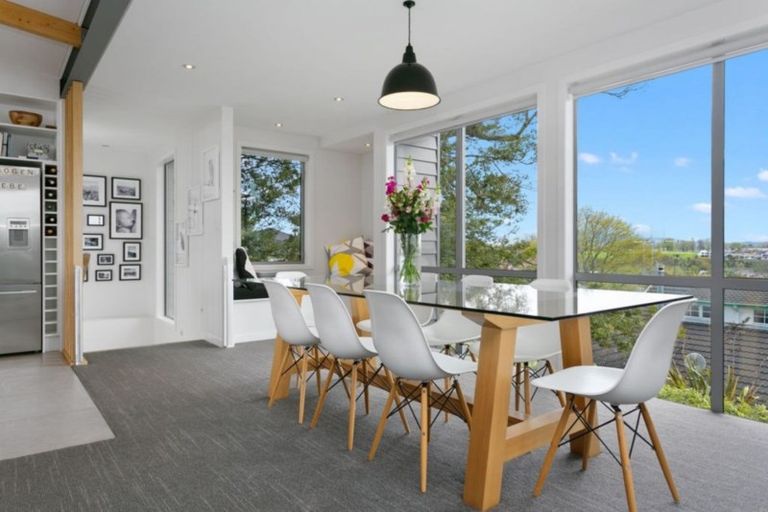 Photo of property in 16a Hall Street, Cambridge, 3434