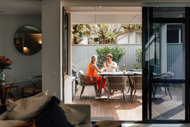 Photo of property in 7/48 Marine Parade, Mount Maunganui, 3116