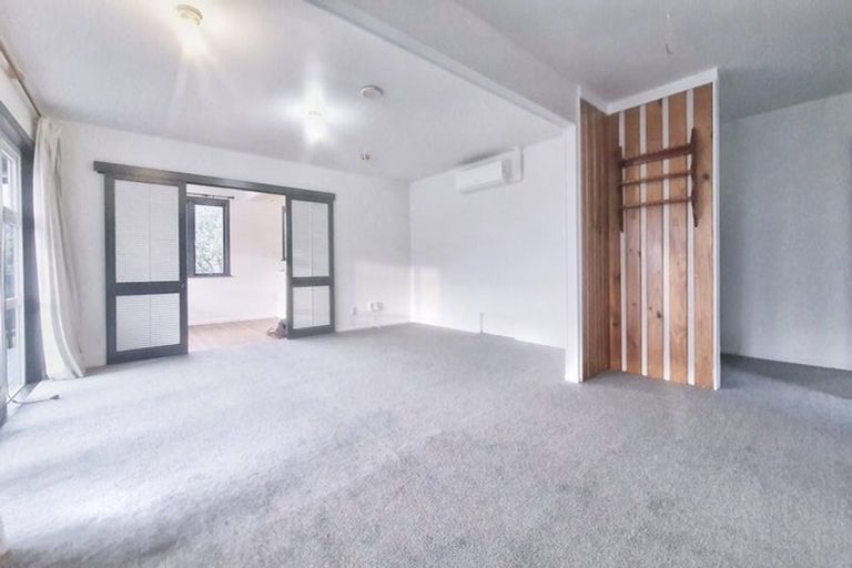 Photo of property in 75 Forest Hill Road, Henderson, Auckland, 0612