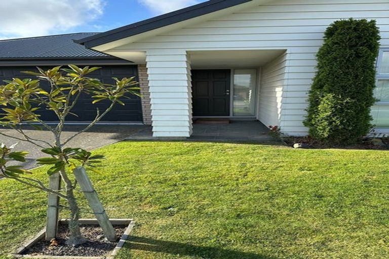 Photo of property in 2 Tripoli Street, Rangiora, 7400