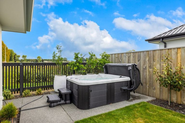 Photo of property in 5 Mills Road, Marshland, Christchurch, 8051