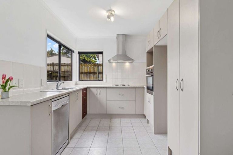 Photo of property in 70b Kayes Road, Pukekohe, 2120