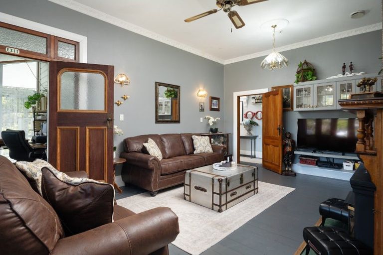 Photo of property in 30 Main Road, Havelock, 7100