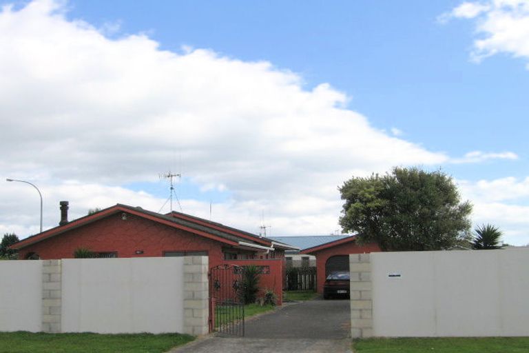Photo of property in 1 Solway Place, Mount Maunganui, 3116
