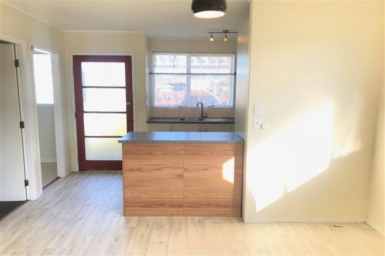 Photo of property in 75 John Walker Drive, Manurewa, Auckland, 2102