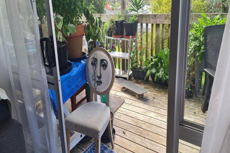 Photo of property in 263 Sturges Road, Henderson, Auckland, 0612