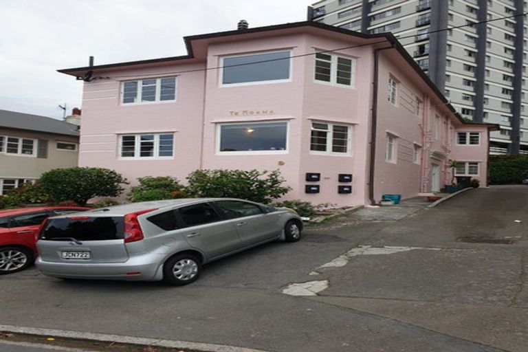 Photo of property in 9c Stowe Hill, Thorndon, Wellington, 6011