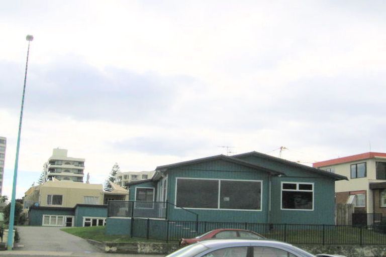Photo of property in 7 The Mall, Mount Maunganui, 3116