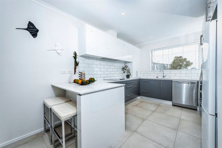 Photo of property in 22 Plover Road, Hobsonville, Auckland, 0616