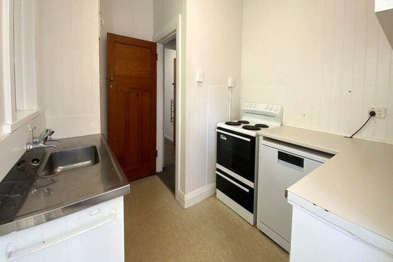 Photo of property in 132-136 Washington Avenue, Brooklyn, Wellington, 6021