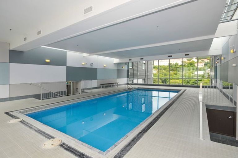 Photo of property in Montreaux Apartments, 2a/164 The Terrace, Wellington Central, Wellington, 6011