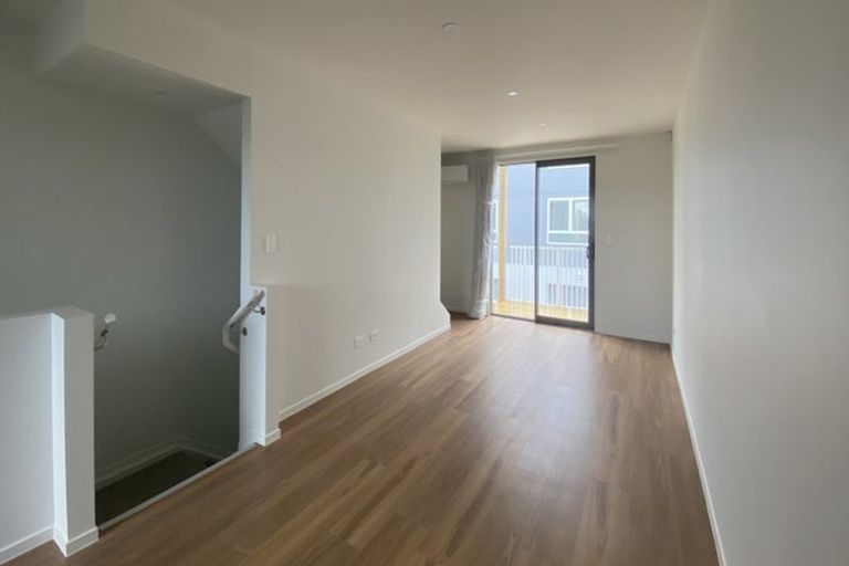 Photo of property in 6/2 Moor Avenue, Te Atatu Peninsula, Auckland, 0610