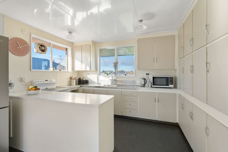 Photo of property in 27 Lynas Street, Outram, 9019
