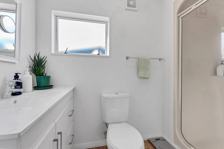 Photo of property in 42a Forest Hill Road, Henderson, Auckland, 0612