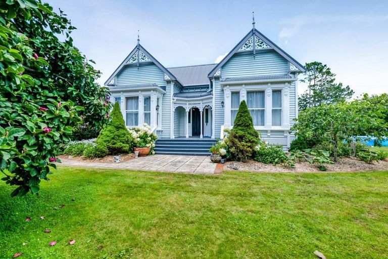 Photo of property in 115 Mangawara Road, Egmont Village, New Plymouth, 4371