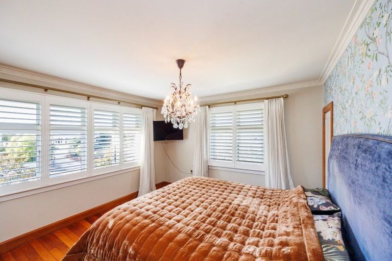 Photo of property in 70 Heretaunga Street, Palmerston North, 4414