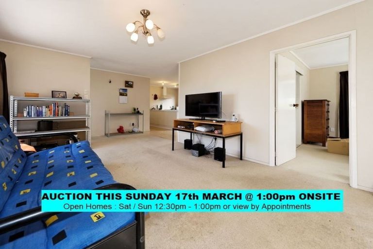 Photo of property in 37 Hassan Drive, Massey, Auckland, 0614