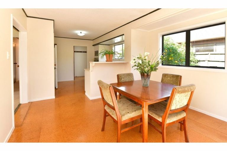 Photo of property in 2/14 Alice Avenue, Orewa, 0931