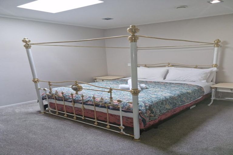Photo of property in 2/51 Dive Crescent, Tauranga, 3110