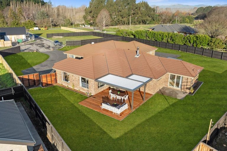 Photo of property in 35a Hawkins Road, Marshland, Christchurch, 8051