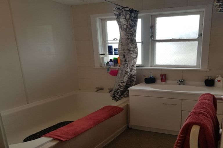 Photo of property in 68u3 Hill Street, Thorndon, Wellington, 6011