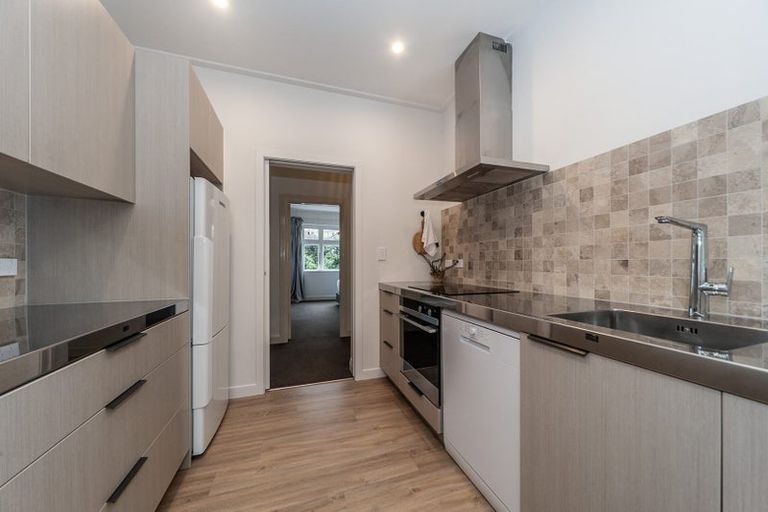 Photo of property in 50 Queens Drive, Lyall Bay, Wellington, 6022