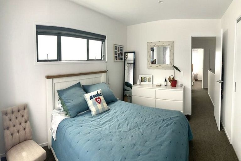 Photo of property in 12 Joshua Carder Drive, Hobsonville, Auckland, 0616