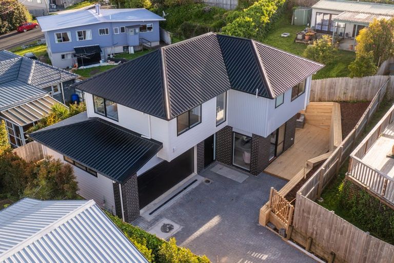 Photo of property in 184a Waimumu Road, Massey, Auckland, 0614