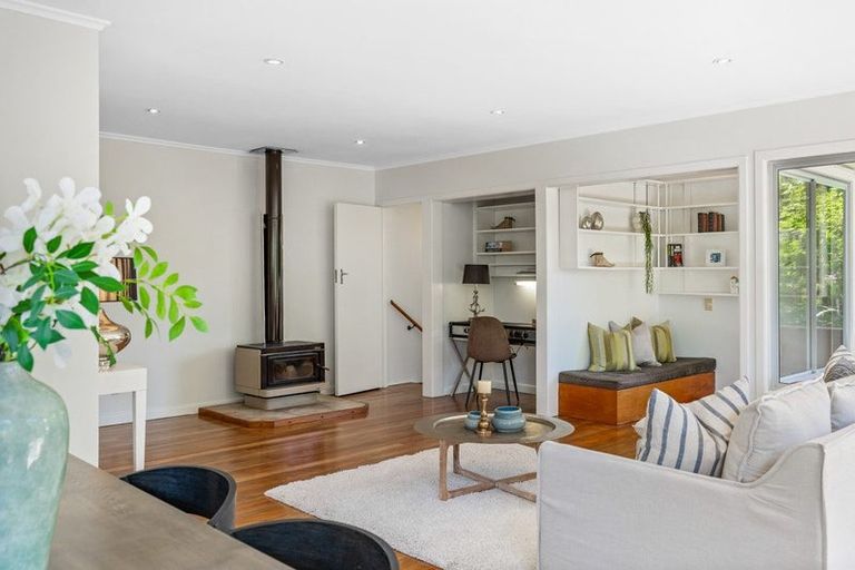Photo of property in 81 Park Rise, Campbells Bay, Auckland, 0630