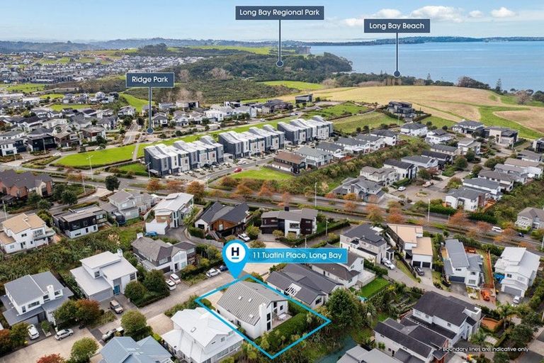 Photo of property in 11 Tuatini Place, Long Bay, Auckland, 0630