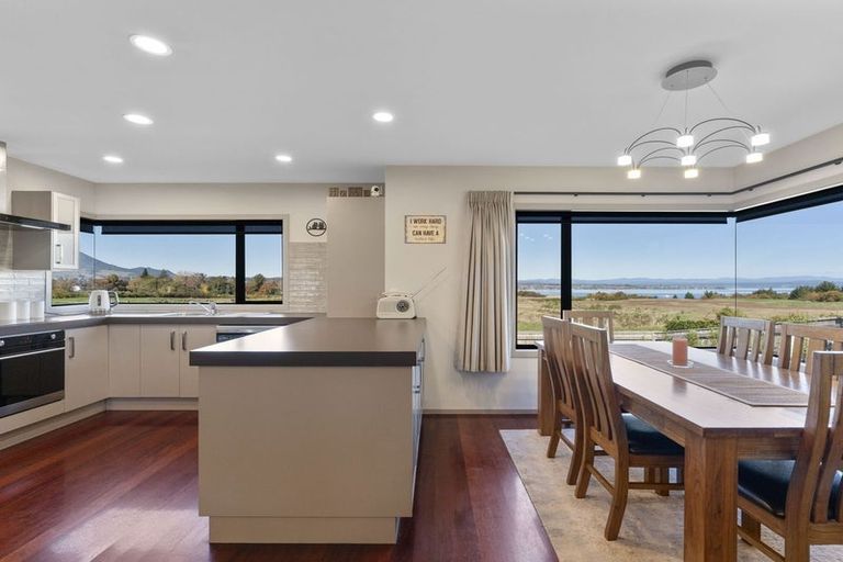 Photo of property in 202 Acacia Bay Road, Nukuhau, Taupo, 3330