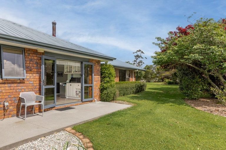 Photo of property in 11 Victoria Road, Westport, 7892