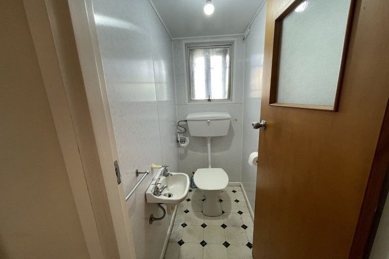 Photo of property in Adelphi Apartments, 183 The Terrace, Wellington Central, Wellington, 6011