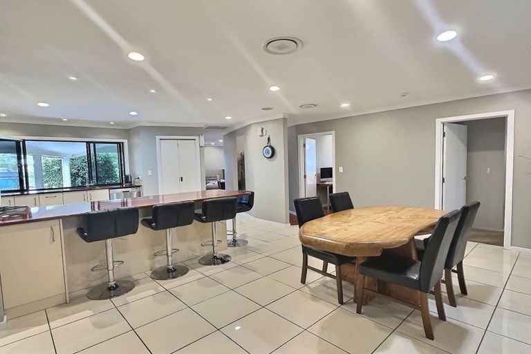 Photo of property in 9 Bassett Place, Taradale, Napier, 4112