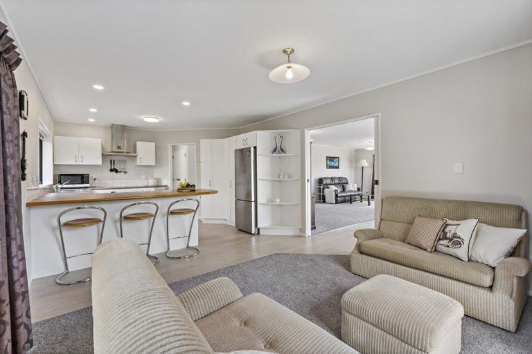 Photo of property in 87 Glenvar Road, Torbay, Auckland, 0630