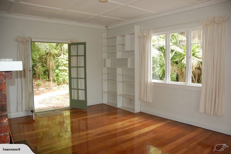 Photo of property in 8 Park Road, Titirangi, Auckland, 0604