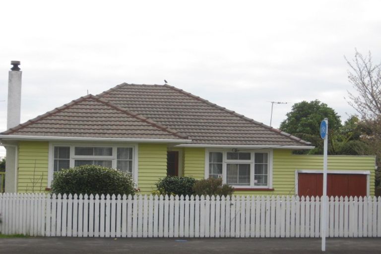Photo of property in 134 Tukapa Street, Westown, New Plymouth, 4310