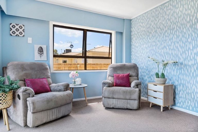 Photo of property in 18 Rollerson Street, Papakura, 2110