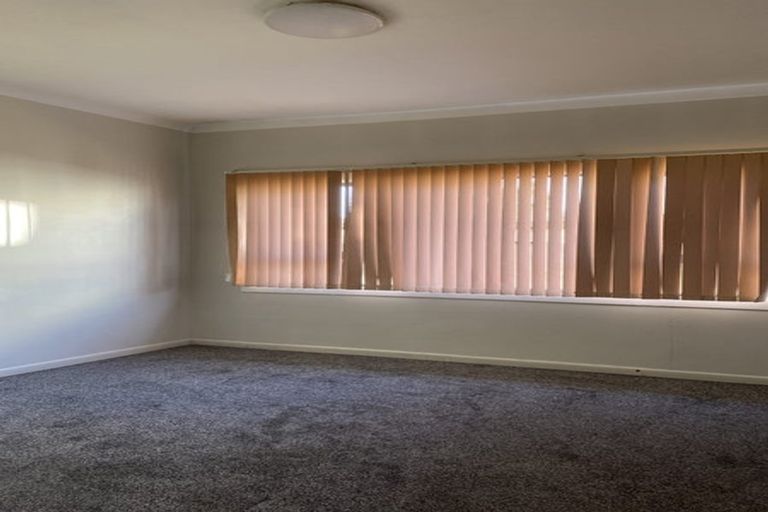 Photo of property in 323 Massey Road, Mangere East, Auckland, 2024