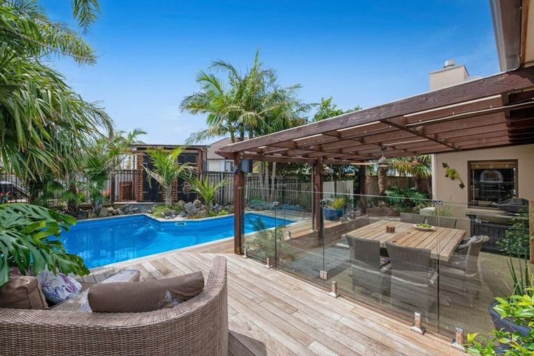 Photo of property in 115 Alec Craig Way, Gulf Harbour, Whangaparaoa, 0930