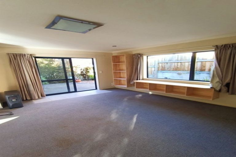 Photo of property in 6 Raoulia Close, Halfway Bush, Dunedin, 9010