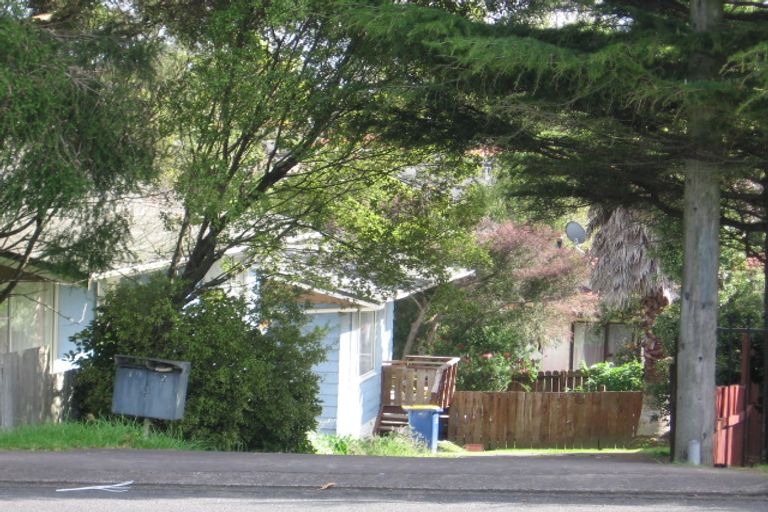 Photo of property in 2/121 Seymour Road, Sunnyvale, Auckland, 0612