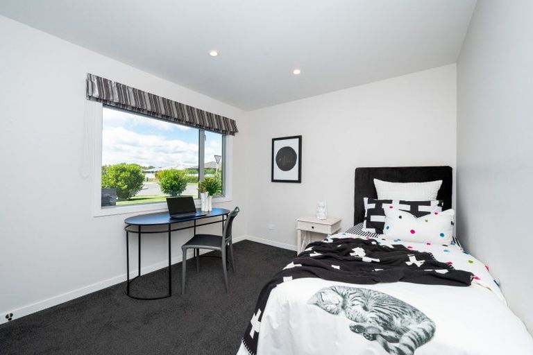 Photo of property in 8 Mckay Close, Frimley, Hastings, 4120